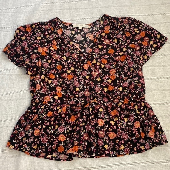 Loft fall floral short sleeveless blouse. - Picture 13 of 13